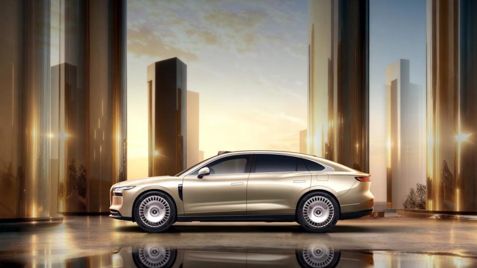 从BBA到“厅里厅气”：一款车如何定义新消费认同