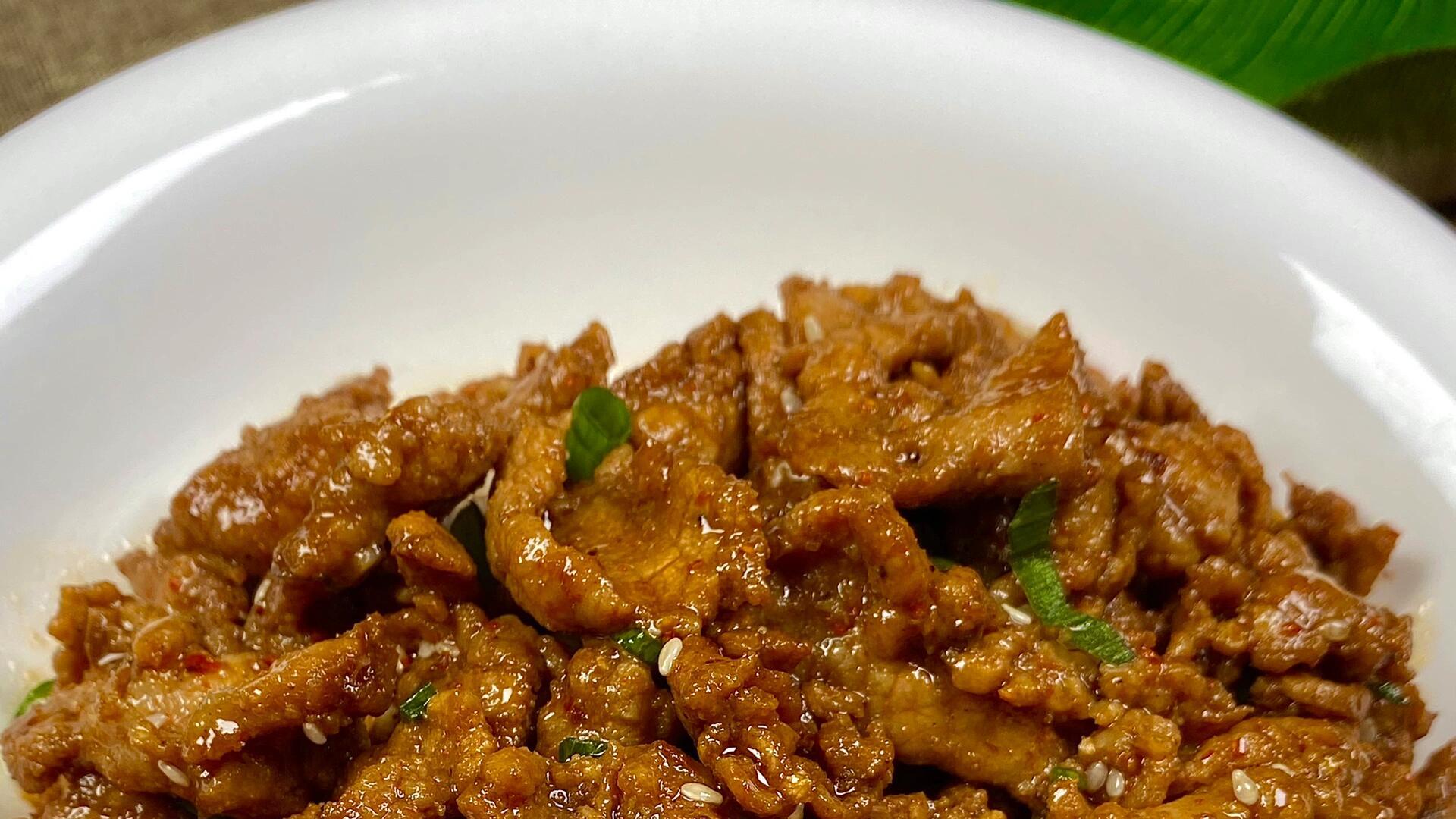 老爸秘制香辣孜然炒牛肉：一口就爱上的家常美味！