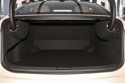 买合资中高级纯电轿车？东风日产N7这波福利有诚意！