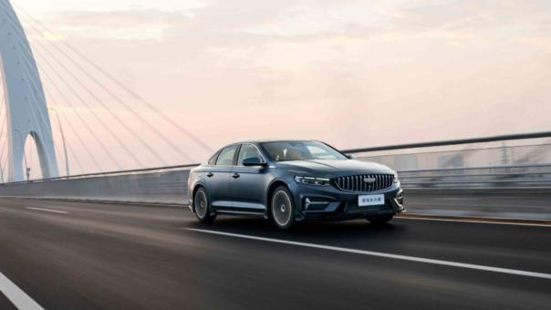 长途驾驶不累！26款星瑞东方曜HNOA语音变道实测