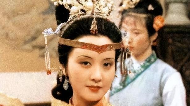 邓婕现状：离婚协议成她一生的痛