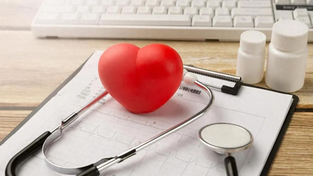 新研究：这类老年人常吃阿司匹林，不能预防心梗，还带来2大风险