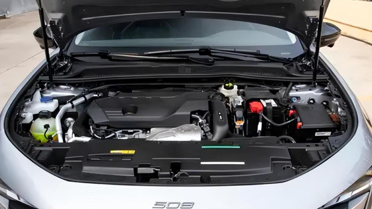 比亚迪拿什么比？新标致508L上市，售16.37万起，配置大幅升级