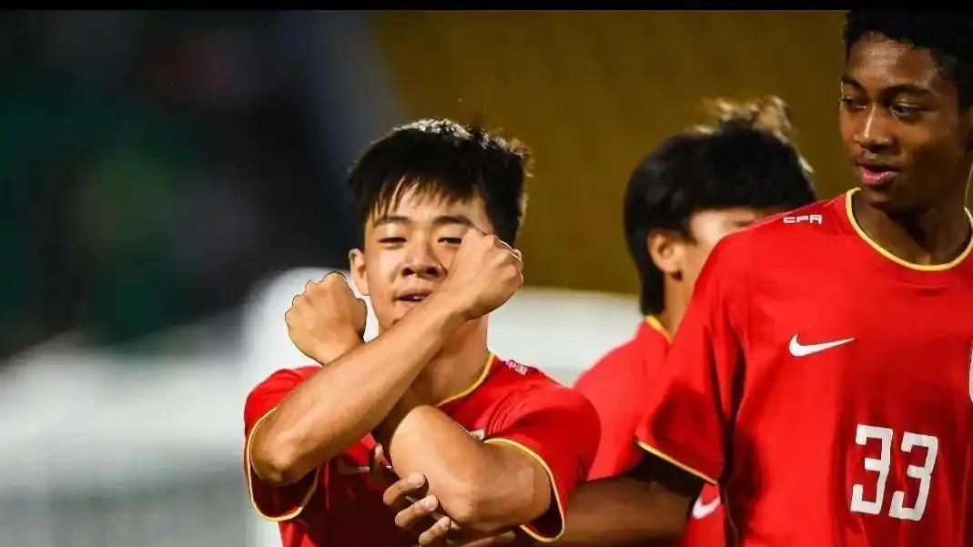 中国留洋新星重伤！疑似玻璃人体质，他能否兑现天赋？