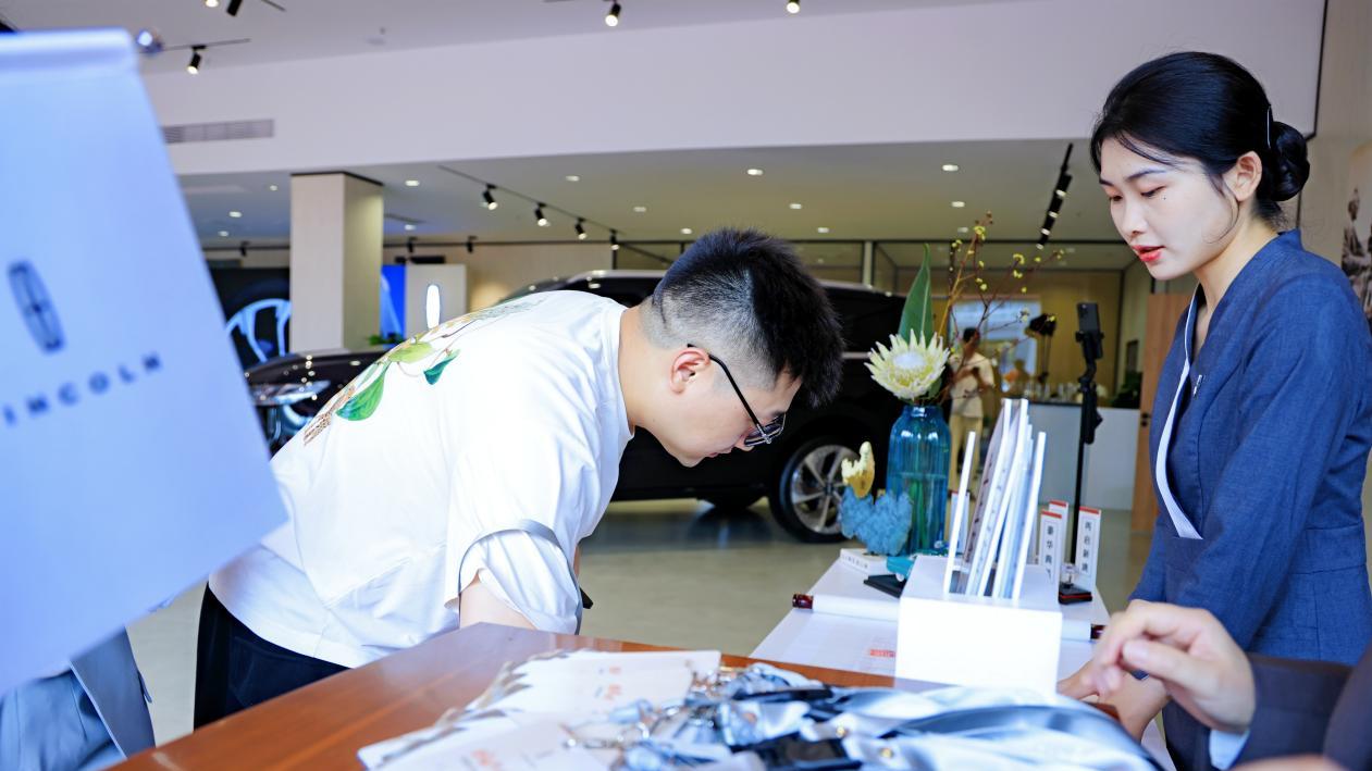 不拼规模拼布局！林肯“四店合围”成都，轻量化打赢高端局！