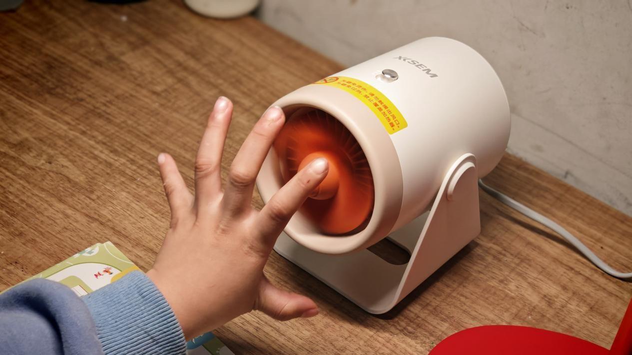 寒冬秒升温，久吹不燥皮！西圣Warm mini桌面暖风机温暖你一冬