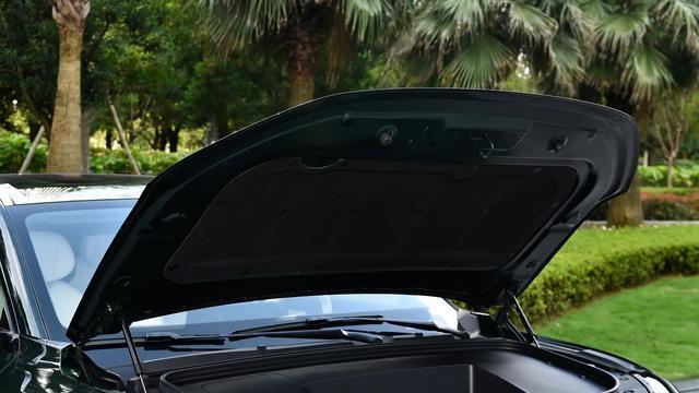 国产真腾飞了！车长超5米，对标宝马X5，油耗0.68L，仅15万多