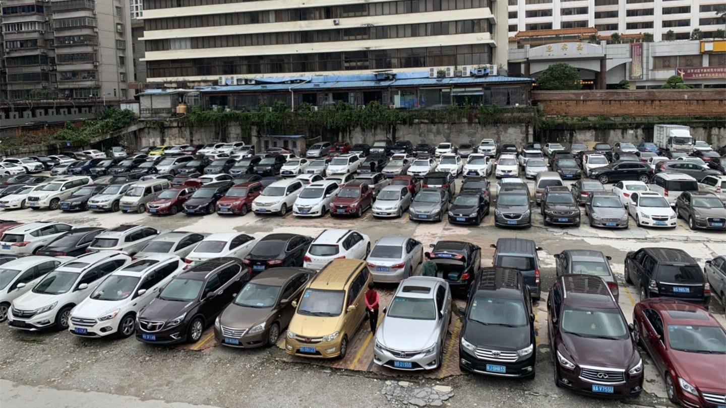 汇信外贸软件：破解二手车出口痛点，打造一站式整车出口解决方案