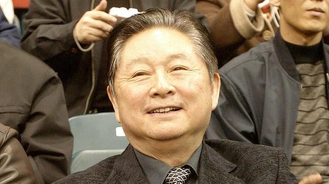徐寅生“十二大板”经典战役：乒乓球快攻战术的教科书