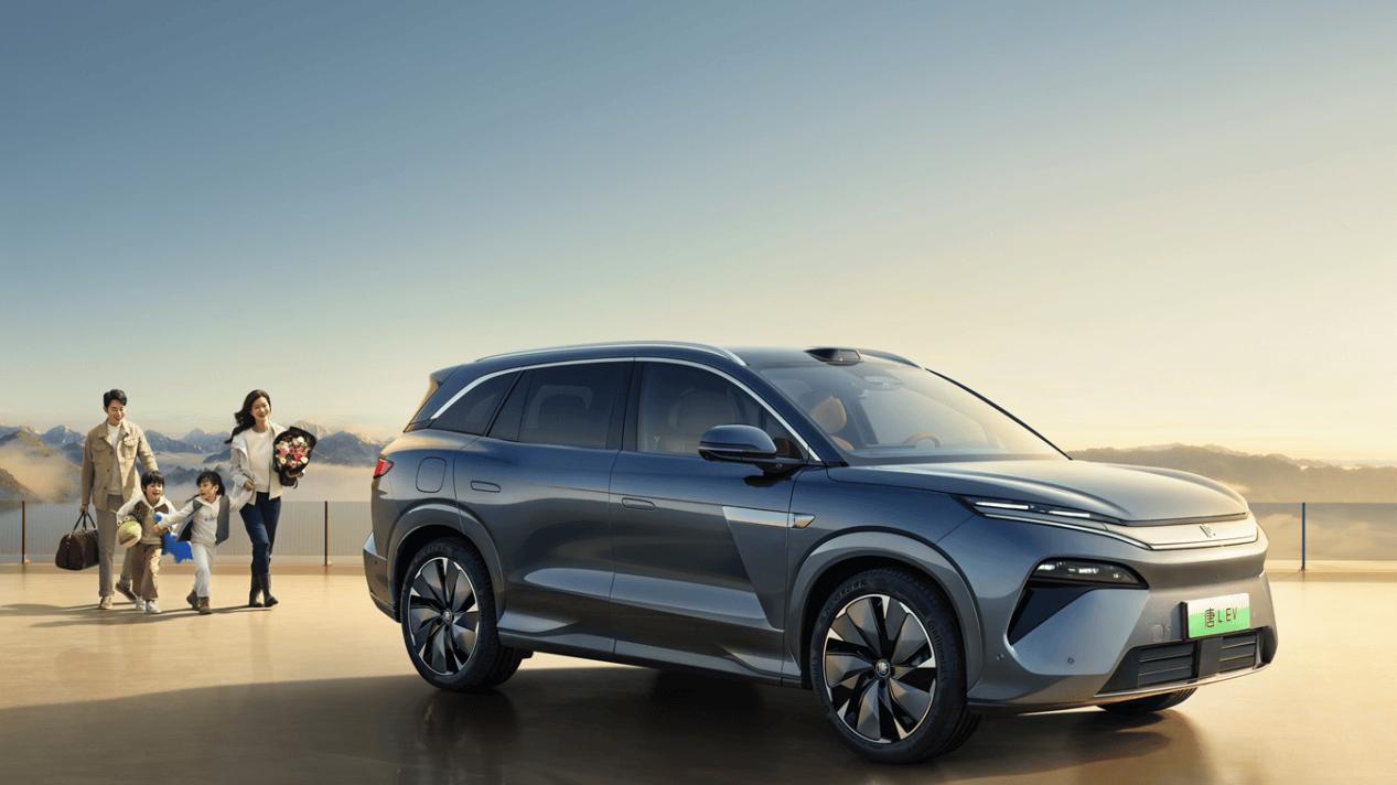 比亚迪销量领跑全球市场 以技术实力重塑产业格局