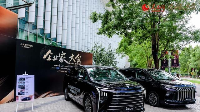 星海V9扎根MPV智驾，比亚迪这波入局，全民智驾牌局”怎么变？