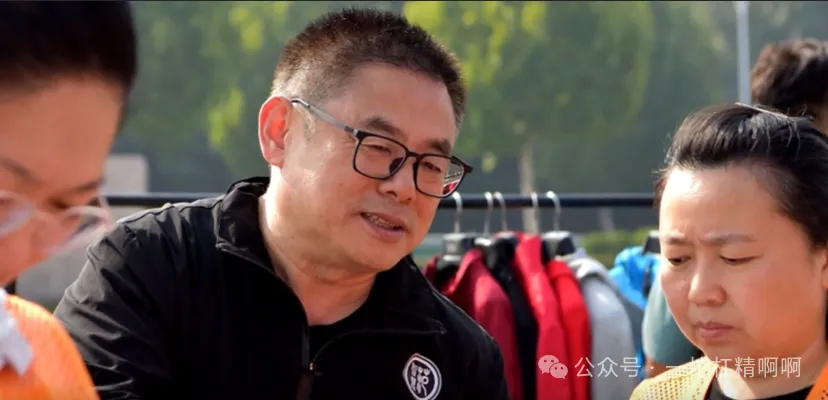 2025年终岁末：这一年里，那些平凡人的温暖瞬间记忆！