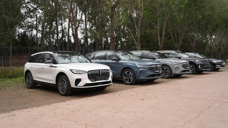 豪华 SUV 怎么选？实测后我偏向航海家✨