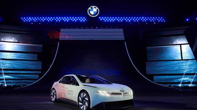 厉害的不是猛兽 而是驾驭猛兽的能力 BMW新世代驾趣概念车 首次亮相上海
