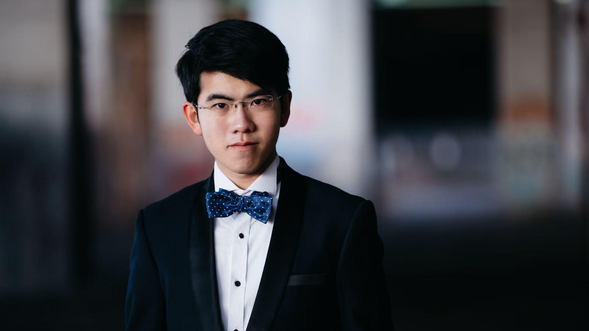 香港首位范·克莱本国际钢琴大赛冠军 沈靖韬 签约 环球音乐 即将推出全新独奏专辑