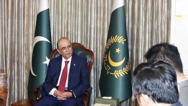 巴基斯坦国防部长强硬表态：谈不拢就全面开战！