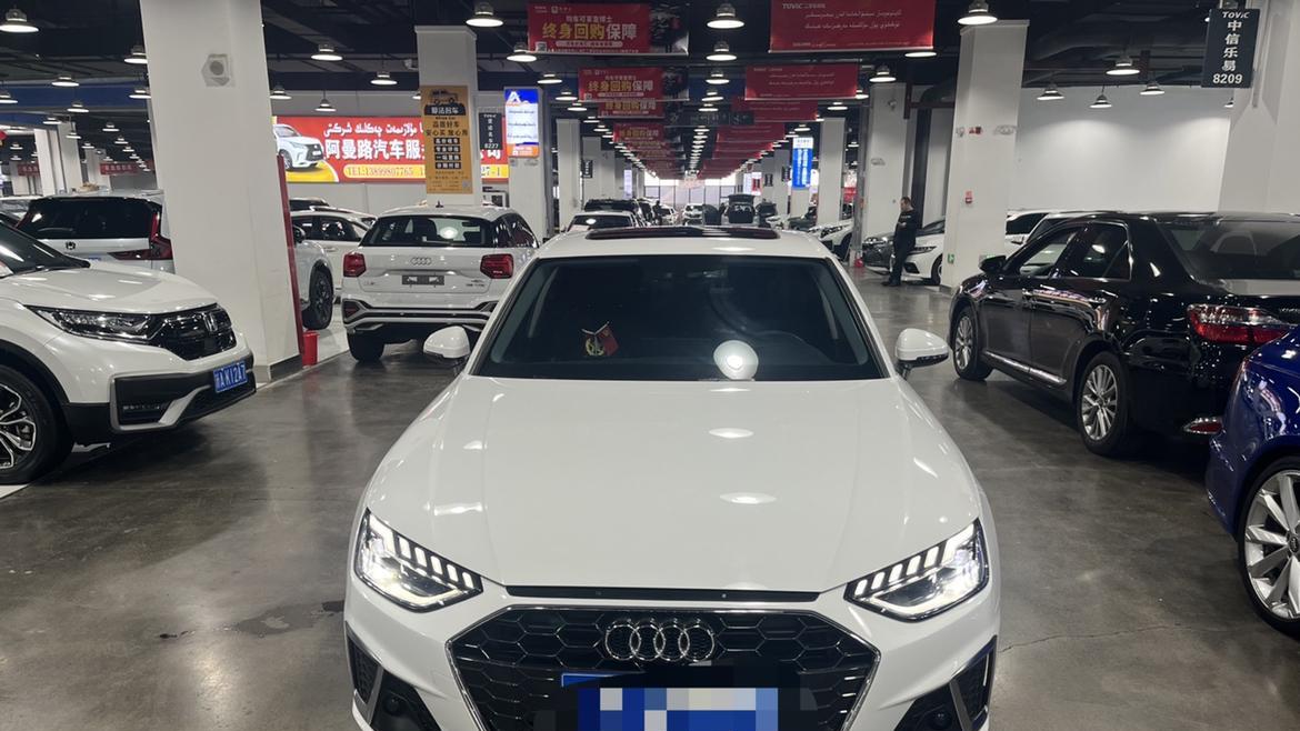 20万出头拿下奥迪A4L，时尚动感，一手车况近乎全新