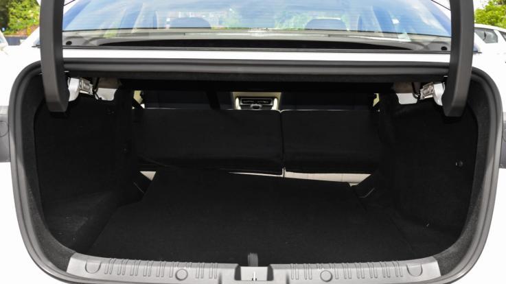 一口价降到了8.98万，上海车展别只看合资，这款中型车也很吸睛