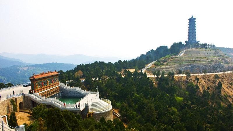 “晋中绿肺”的康养密码｜山西晋中乌金山旅游攻略：在森林与古建间，解锁都市人的慢生活