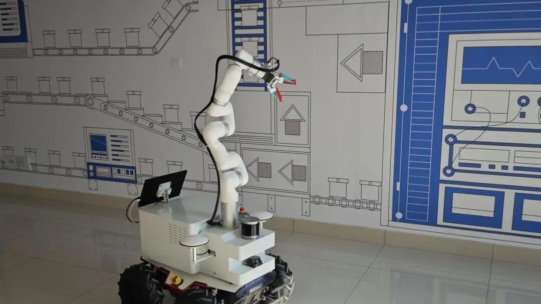 【今日智造2025.12.22】AI融合、数字孪生与绿色转型引领产业跃迁