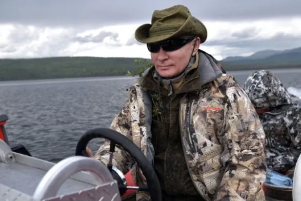 难怪特朗普出面求情，普京只给一条活路，不投降就彻底完了！