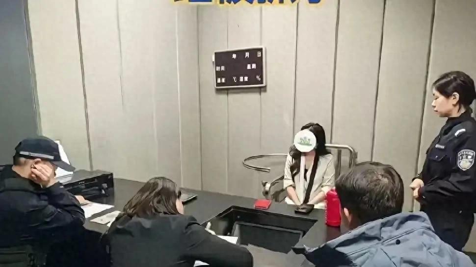400万粉丝网红杨雯梓澄清老赖事件：数百万债务用于家乡建设，非个人挥霍