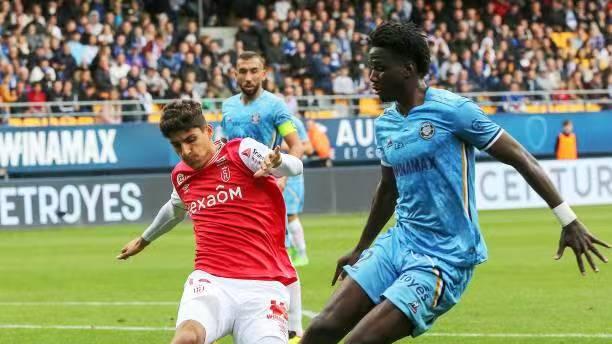 法乙，兰斯主场迎战联赛领头羊特鲁瓦。