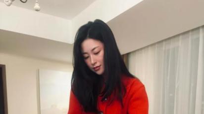 家境优渥却低调前行，80后朱珠为何选择了这样的生活方式？