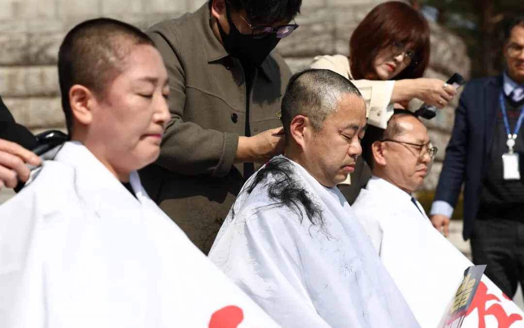 韩国部分官员已复职，尹锡悦弹劾案或推迟到下周，警方正加急部署