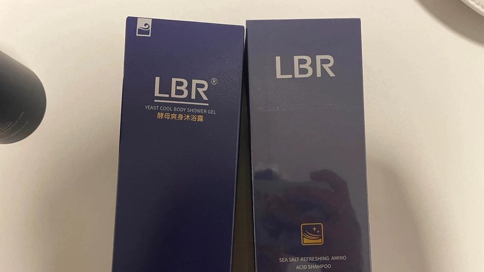 2025油头屑多星人指南：5款好用的洗发水实测，去屑控油好实力