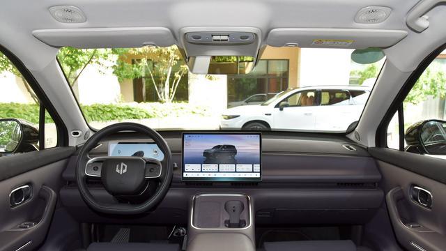 2026款零跑C16上市，15.18万起，冰箱、彩电都有