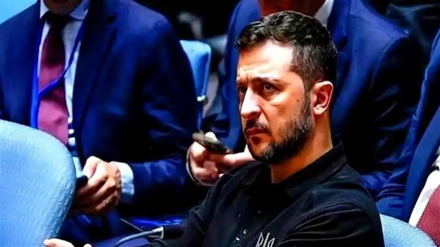 美俄联手，泽连斯基做好下台准备，却将一腔怒火转移到中国身上