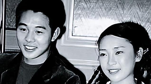 李思生父李连杰把我和妈妈抛弃，如果可以的话我不想是他的女儿