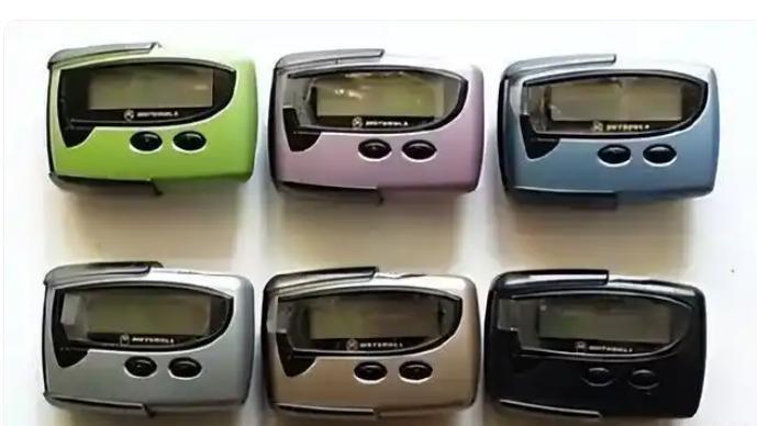 郁闷！国产手机集体涨价？比“大哥大”还贵，准备“收割”中产了