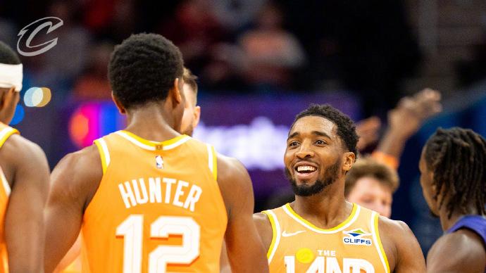 骑士24记三分终结3连败！米切尔30分，加兰27+5+10，亨特替补27分