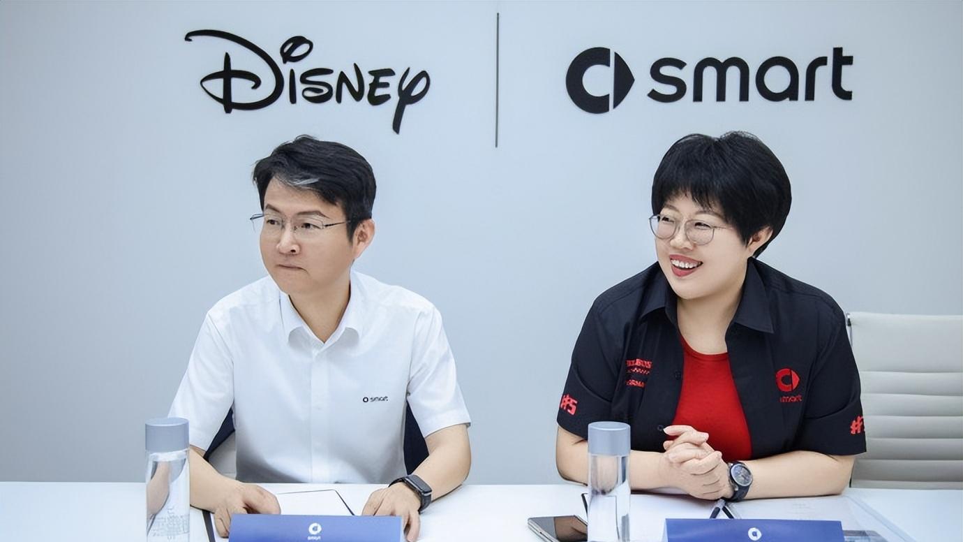 成都车展，smart除了发布改款精灵1号，还释放重要信息