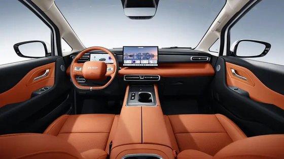 老牌大厂强势入局MPV赛道，锐胜M8以“国民MPV”重塑市场格局