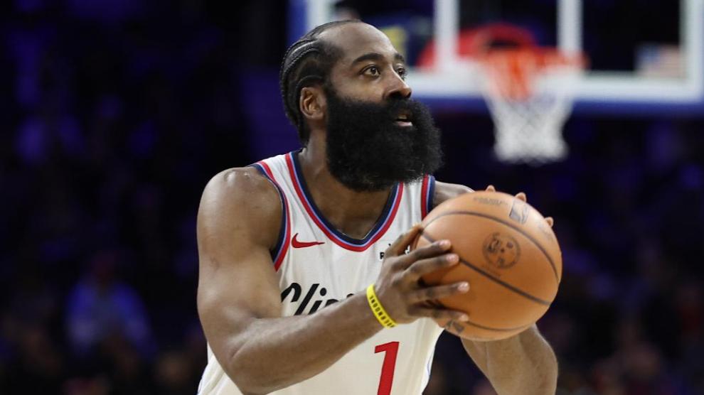 哈登你太狠了，36岁创造79年NBA独一无二纪录，8250万合同白菜价