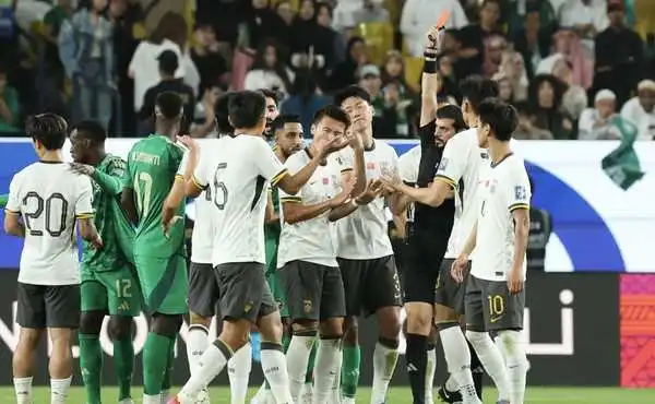 世预赛中国十人0-1沙特阿拉伯：停赛、伤退，下一场澳大利亚更难踢