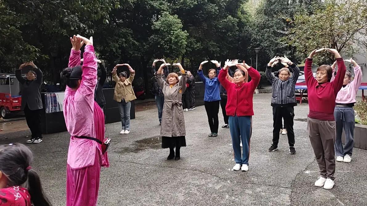 教书育人30年，老师却成了健康堪忧群体，孔子知道了会怎样