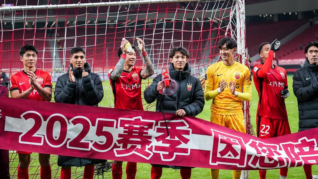 1-3，中超冠军亚冠3连败垫底，球迷：对内游刃有余，对外连滚带爬