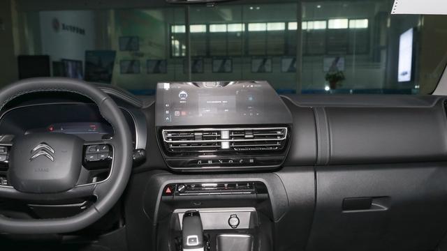 2026款东风雪铁龙天逸C5 AIRCROSS上市 售14.97万起