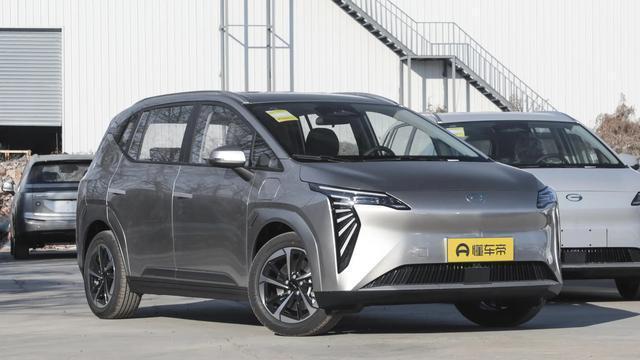 2025 年车市降价风云：消费者的狂欢与选择，降价潮汹涌！