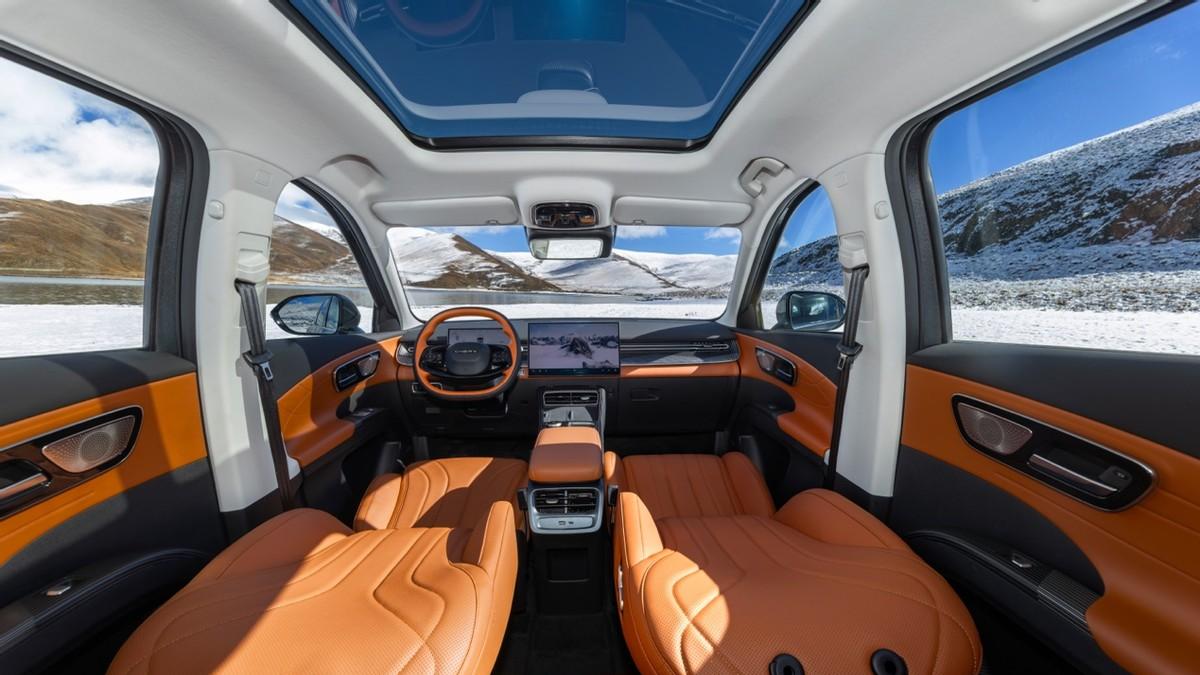 第五代瑞虎8预售发布会：豪华大五座家庭SUV，开启中国新燃油电感体验