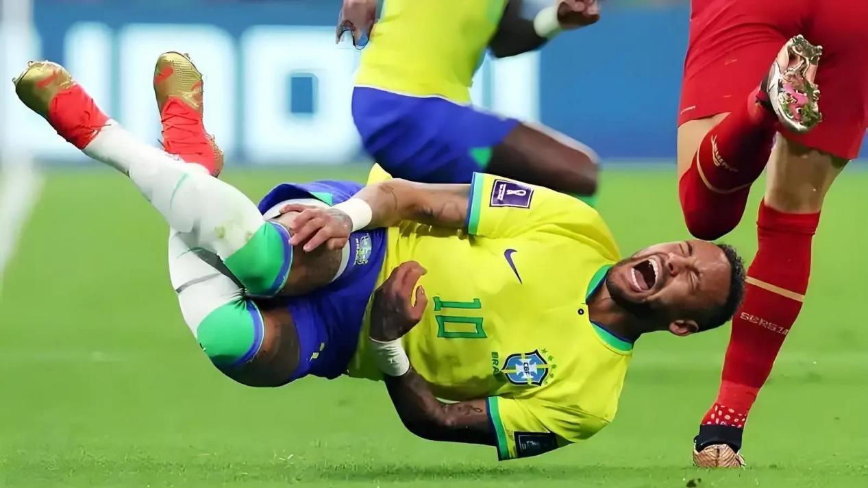 【深度解析】内马尔：被神化的凡人，或足坛最被低估的孤勇者？