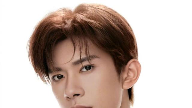 易烊千玺同款nova 14系列，搭载鸿蒙 5让手机更懂你