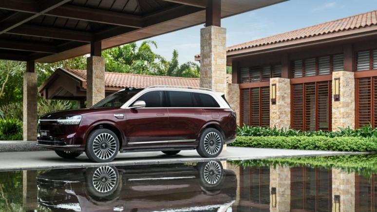 罗振宇开车去三亚演讲 4000公里、问界M9陪他一起