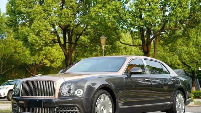 盘点全球最昂贵的10款豪华行政轿车，奥迪A8L霍希版未进前五