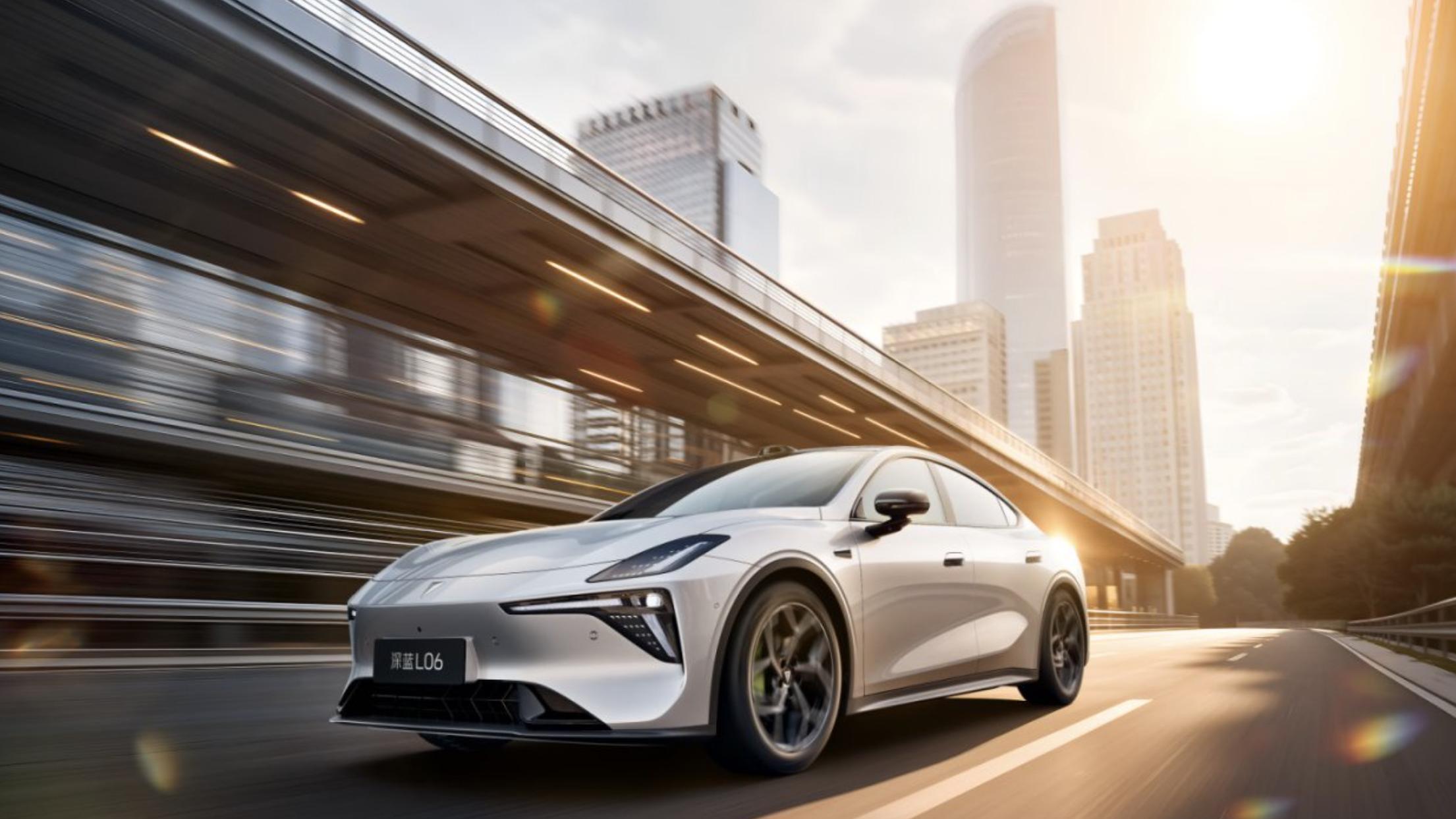 深蓝L06正式开启预售：13.99万元起 以五大核心实力圈粉年轻一代