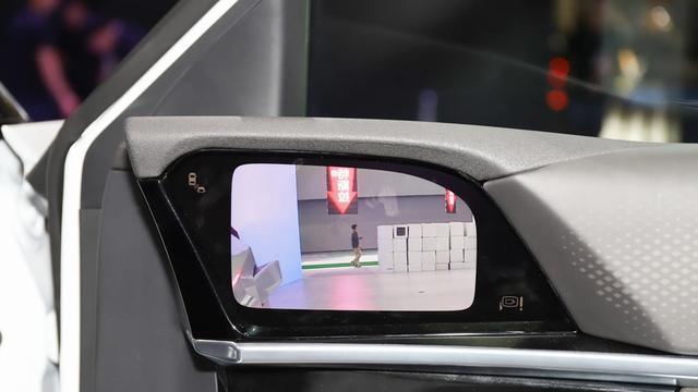 本田终于想通了！续航600km+，配4D大沙发，能火吗？